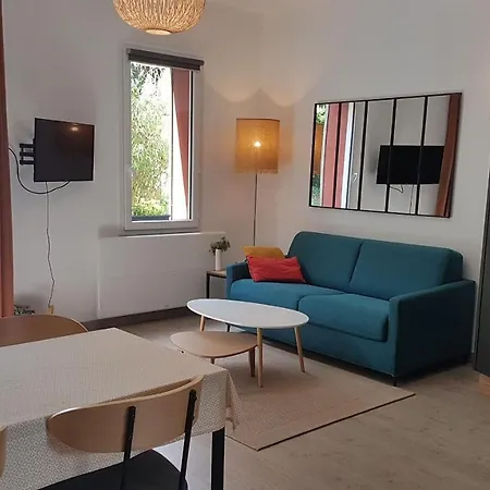 T2 A L'oree D'angers